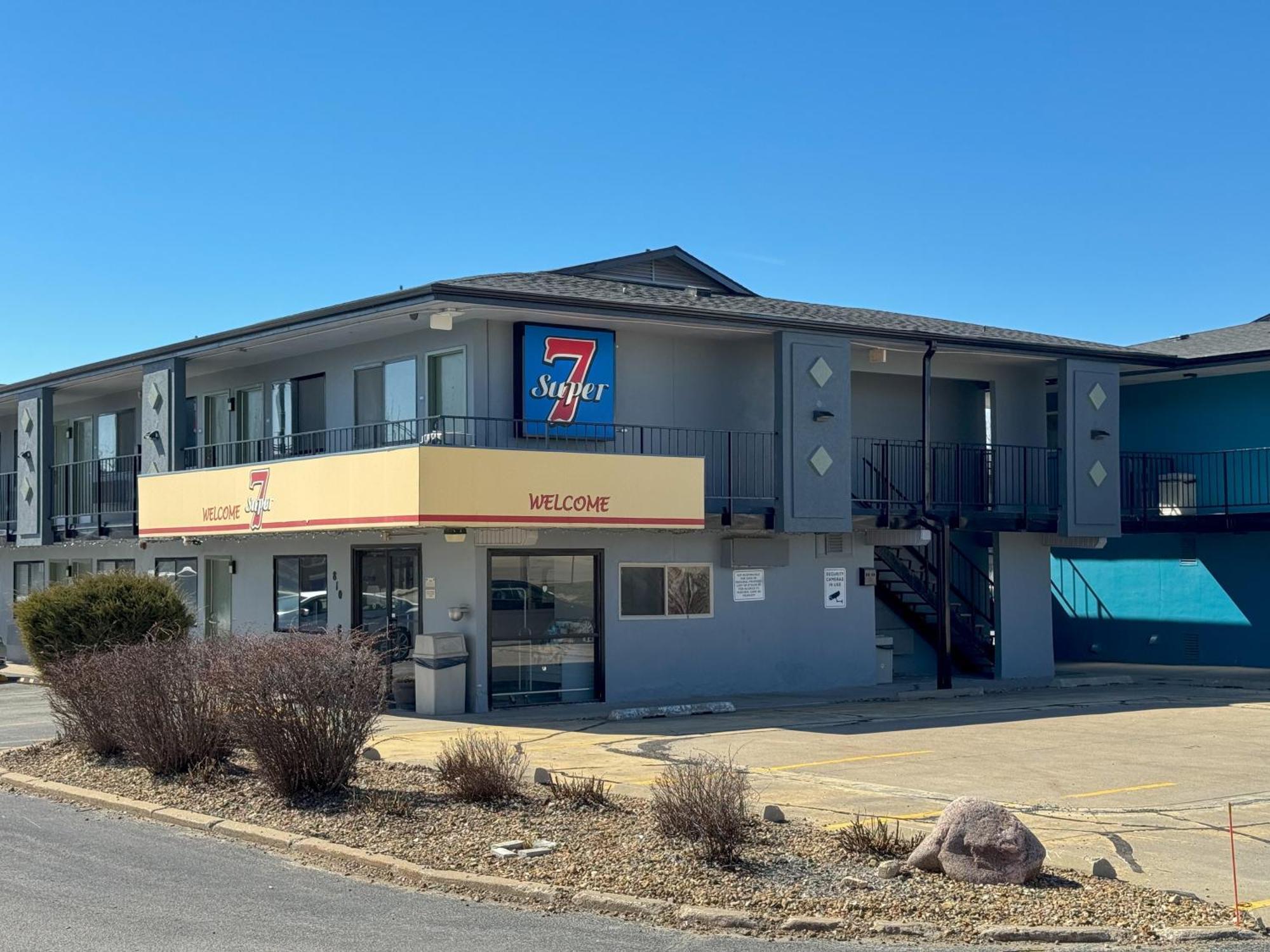 Super 7 Motel Coralville Ngoại thất bức ảnh